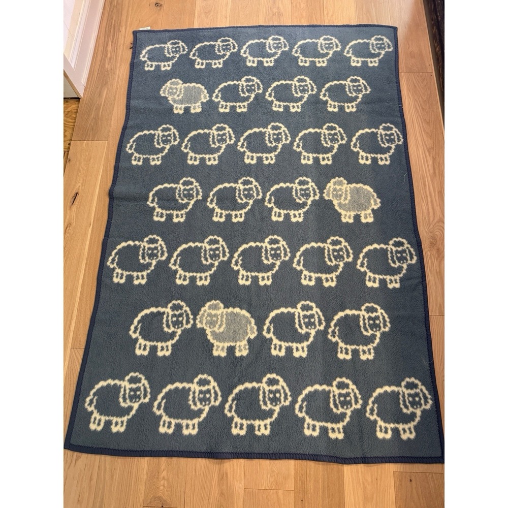 Vuteks Vukovar Crown Crafts Sheep Blanket Reversible Blue White Vintage 80x60